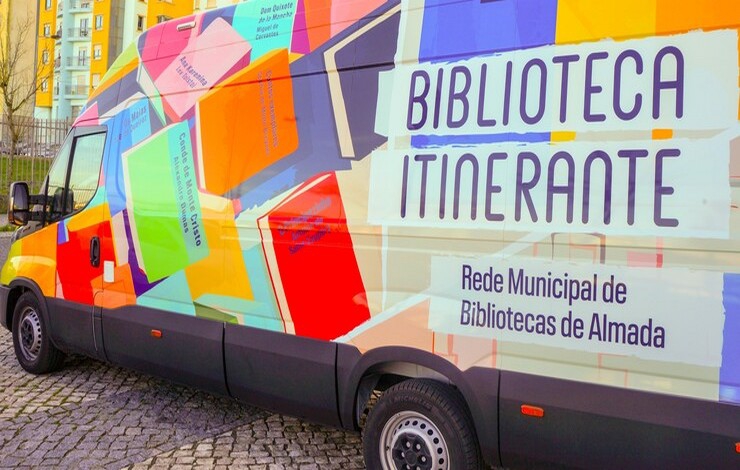 Biblioteca Itinerante de Almada - BIA, vai passar pelo Campus!